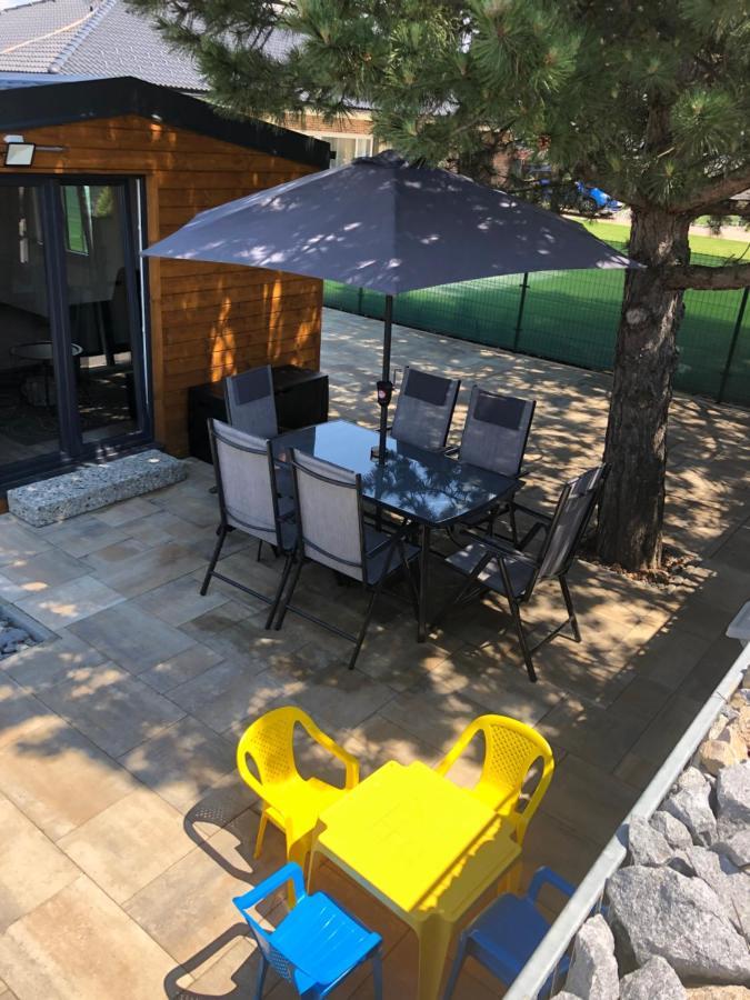 Liptov Mobile House Villa ลิฟตอฟสกีมิคูลาช ภายนอก รูปภาพ
