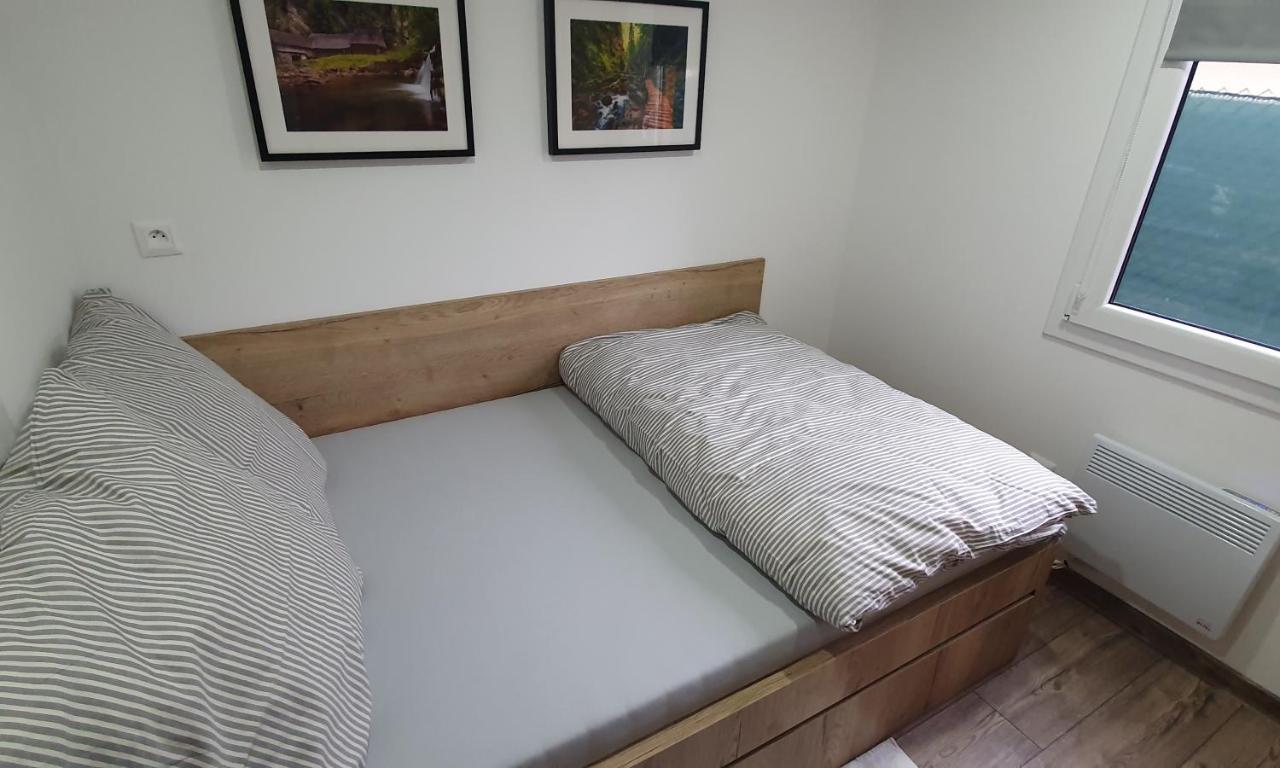 Liptov Mobile House Villa ลิฟตอฟสกีมิคูลาช ภายนอก รูปภาพ