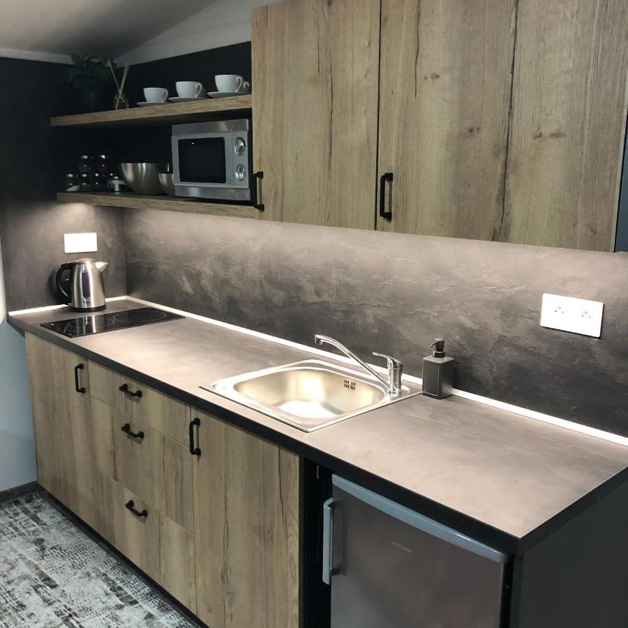 Liptov Mobile House Villa ลิฟตอฟสกีมิคูลาช ภายนอก รูปภาพ